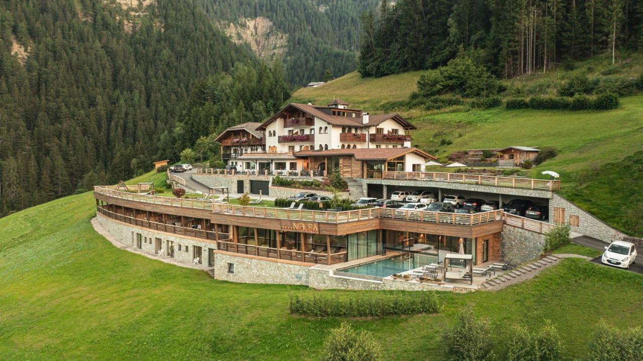 Hotel Niblea Dolomites Ortisei Extérieur photo