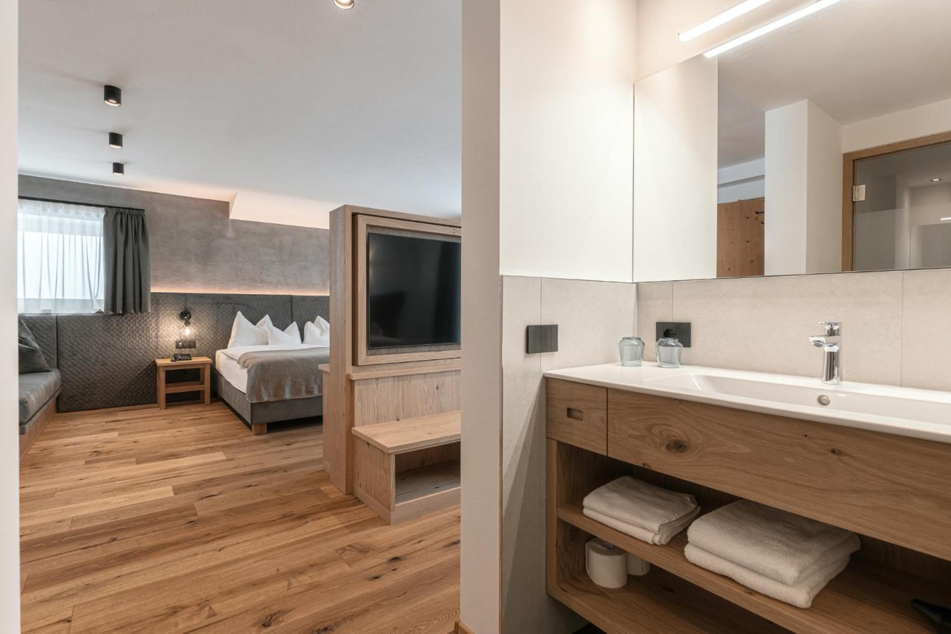 Hotel Niblea Dolomites Ortisei Extérieur photo