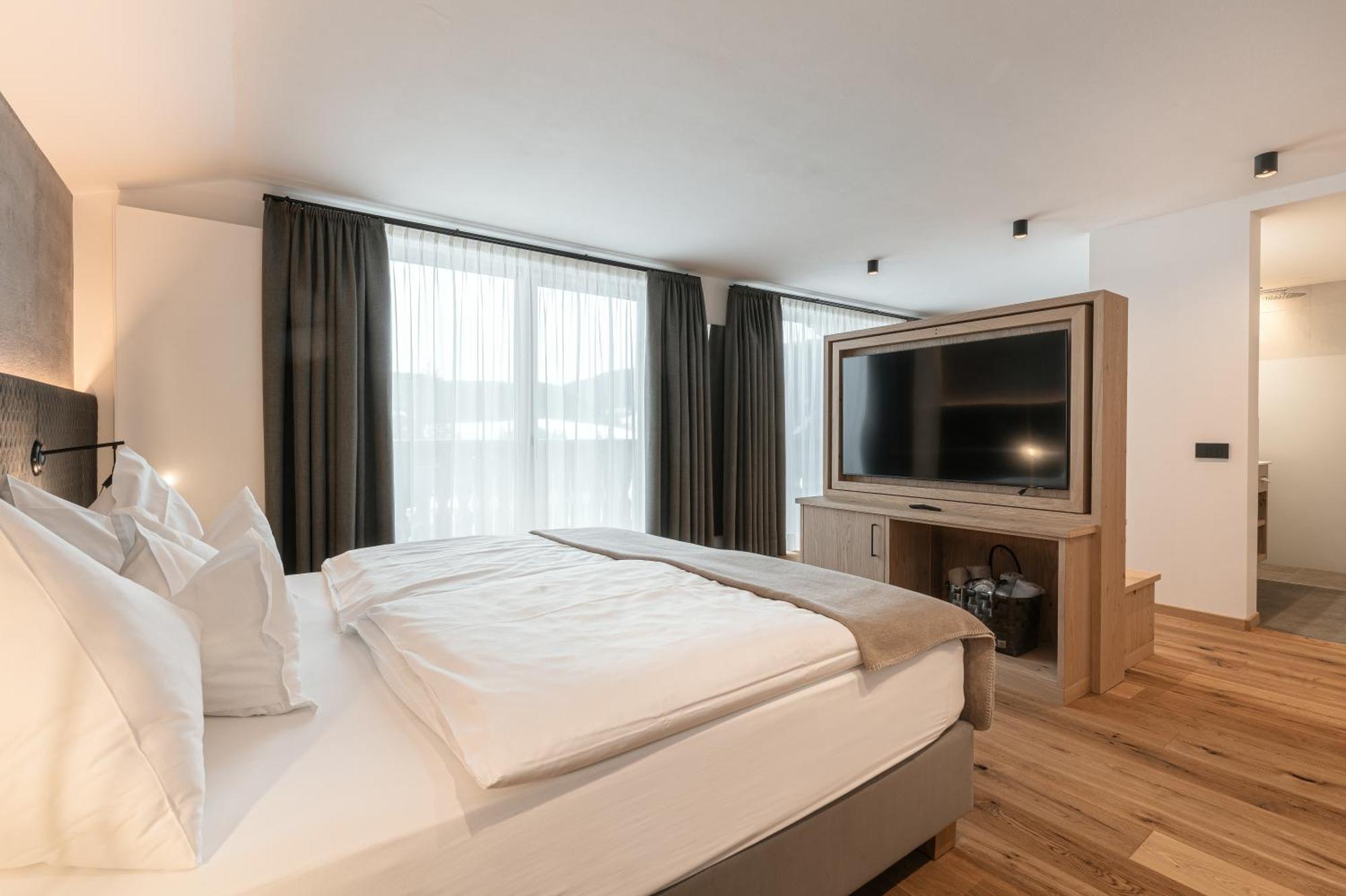 Hotel Niblea Dolomites Ortisei Extérieur photo
